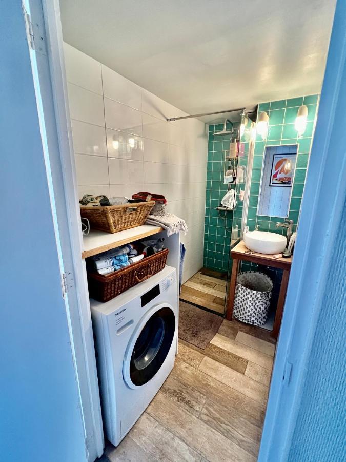 האג Ivy - Classical & Modern Apartment In Lovely Neighbourhood Near Beach מראה חיצוני תמונה