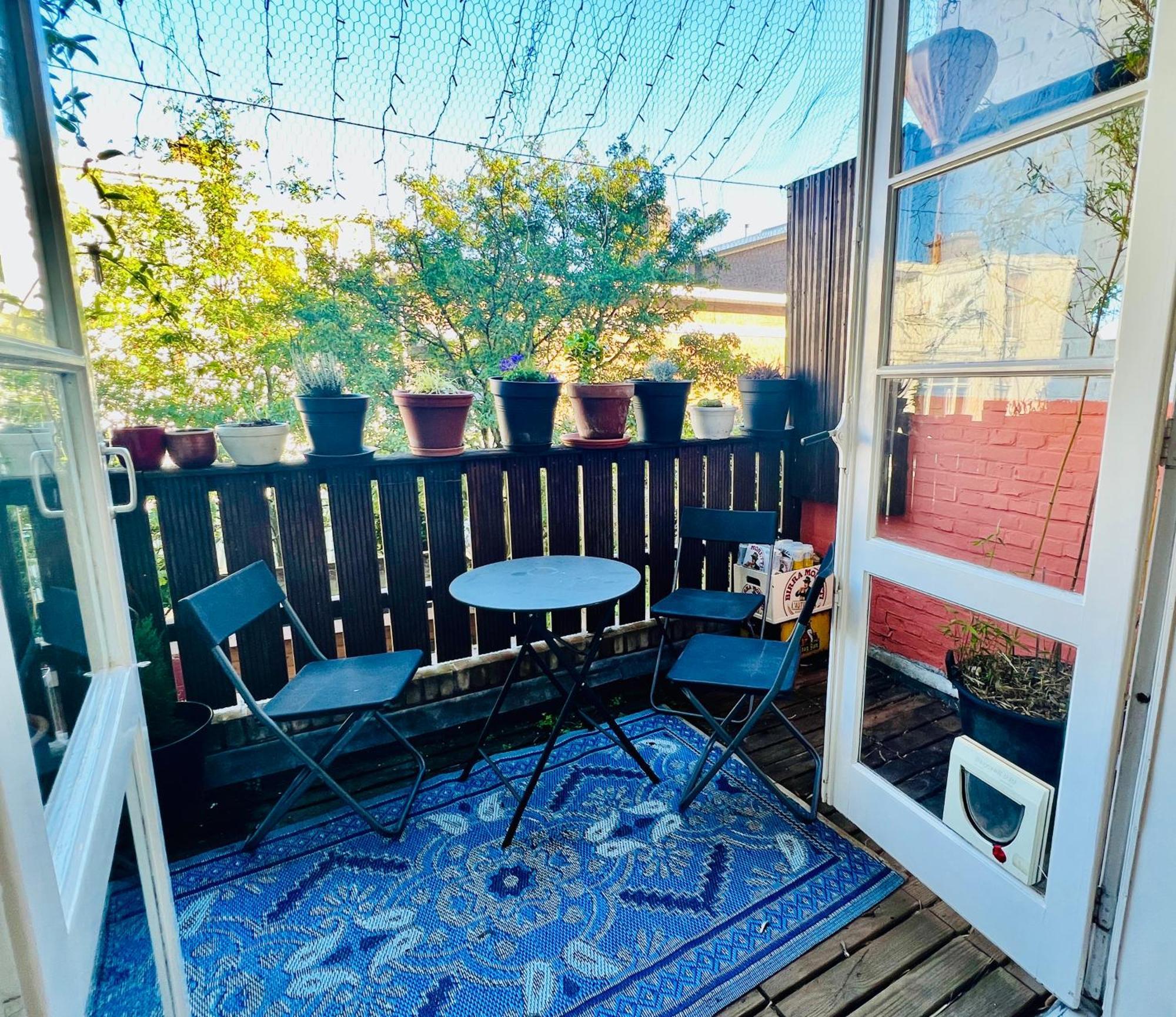 האג Ivy - Classical & Modern Apartment In Lovely Neighbourhood Near Beach מראה חיצוני תמונה